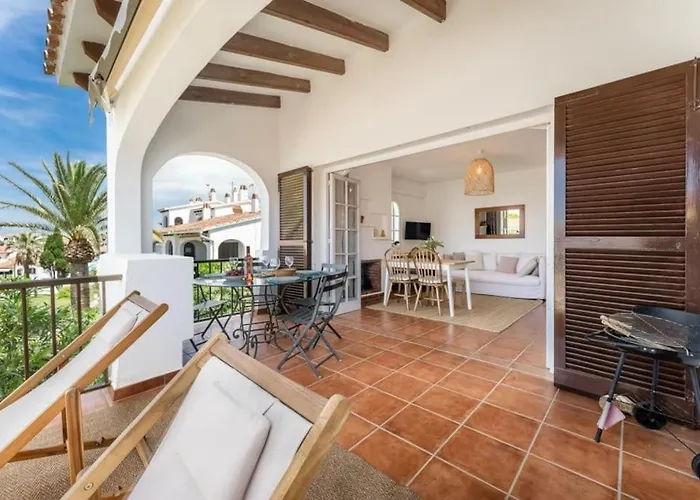 Casita Al Lado De La Playa Con Piscina Y Jardines En Menorca