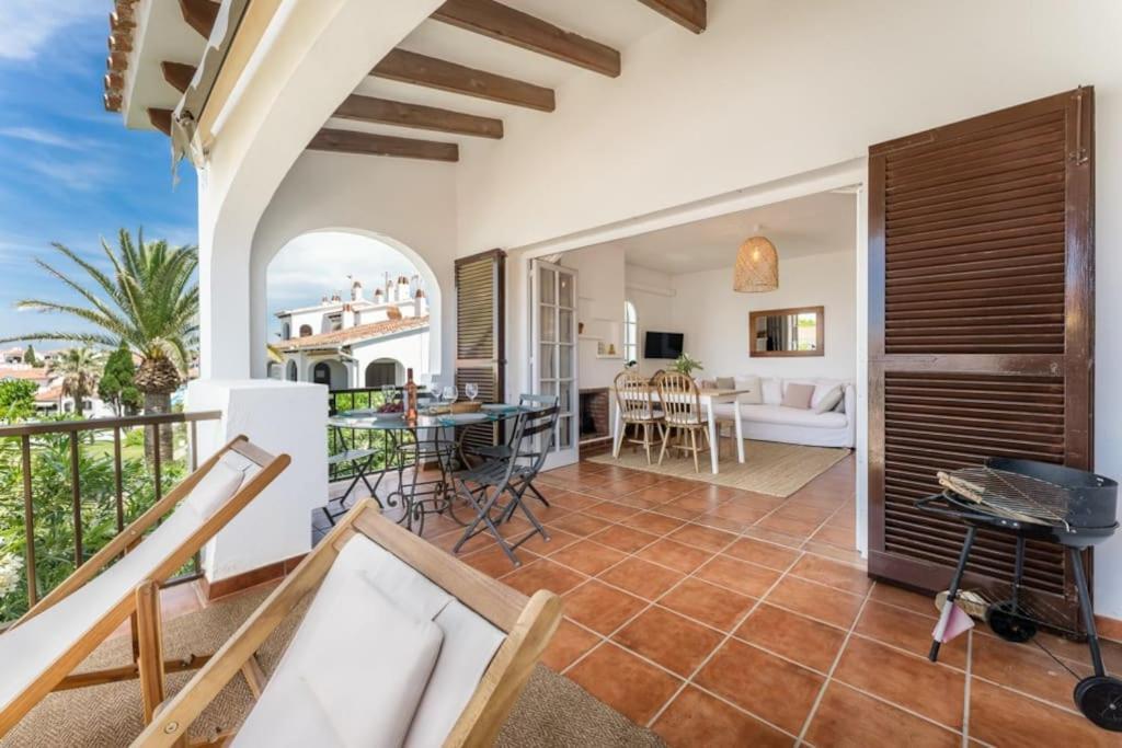 Casita Al Lado De La Playa Con Piscina Y Jardines En Menorca