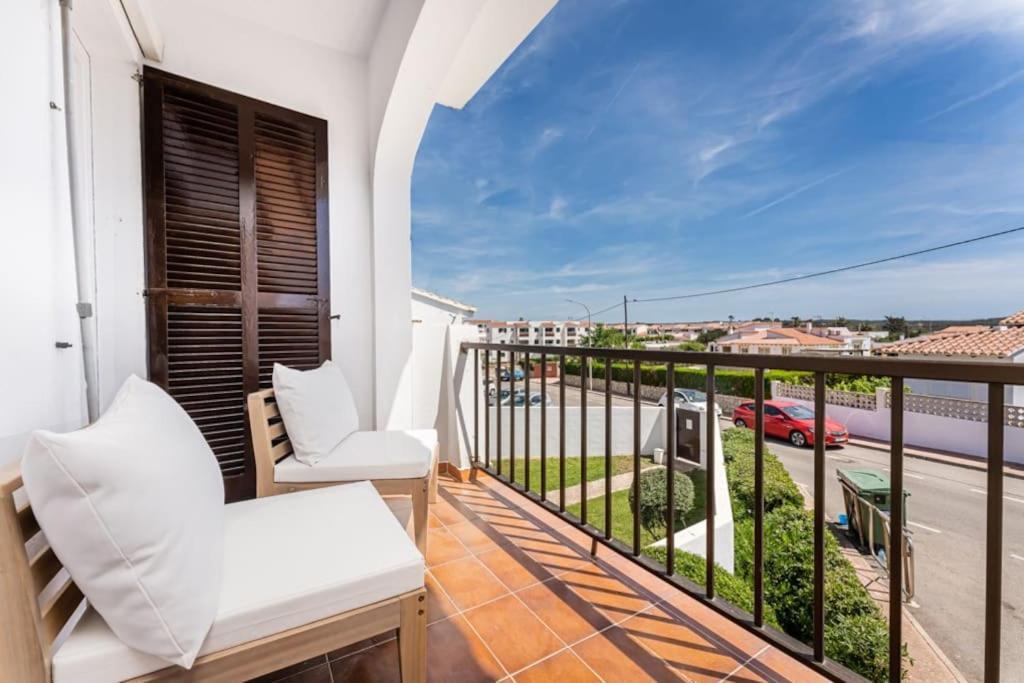 Apartment Casita Al Lado De La Playa Con Piscina Y Jardines En Menorca